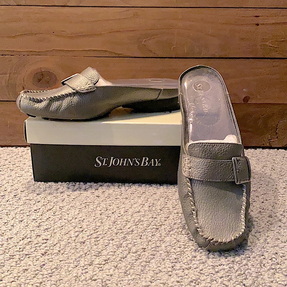 St. John’s Bay Celia Slip On Shoes in Pewter 8.5